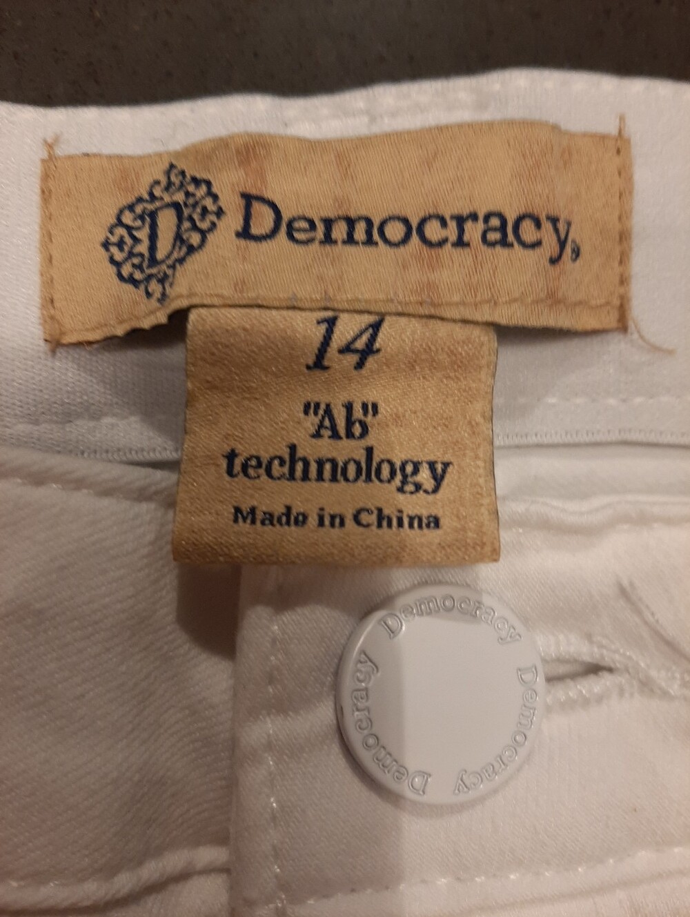 Democracy Ab Technology White Cropped Jeans Size 14 Raw Frayed Hem Stretch - Picture 3 of 11